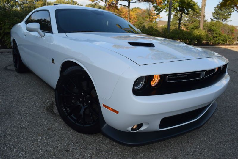 2016 dodge challenger rt scat pack-edition coupe 2-door