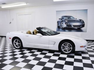 2002 chevrolet corvette convert only 8400 miles heads up pwr seats 1 owner 100%