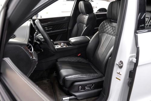 2020 Bentley Bentayga Mulliner Driving / Black Specification $224k MSRP, US $107,991.00, image 9