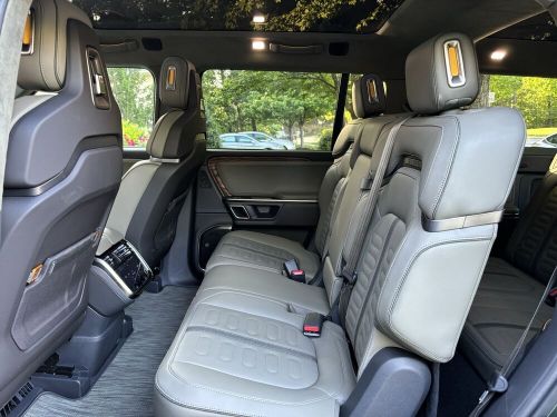 2023 rivian r1s adventure