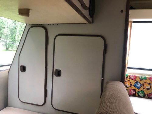 1984 volkswagen bus/vanagon campmobile