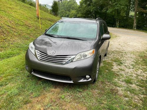 2015 Toyota Sienna XLE 8-Passenger, US $19,999.00, image 3