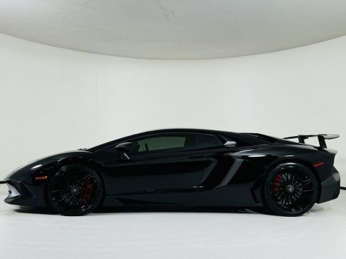 2017 lamborghini aventador sv