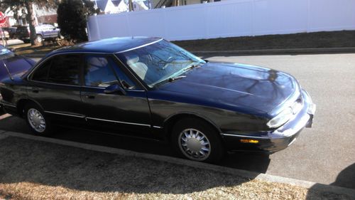 Dark blue 93k miles 1996 olds mobile eighty eight