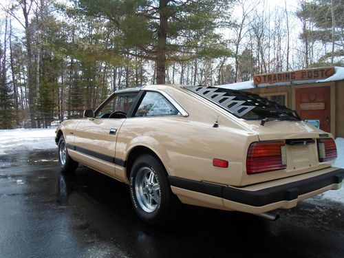 1982 datsun 280 zx 2+2 nissan low mile show car !! clean carfax