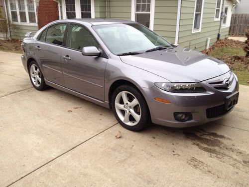 2006 mazda 6 i hatchback 5-door 2.3l  5-speed  nice !!