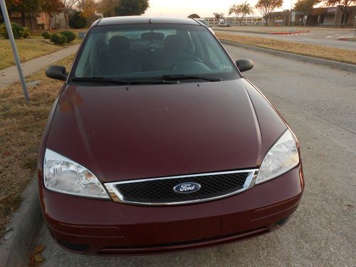 2007 ford focus se sedan 4-door 2.0l
