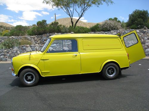 1971 mini classic panel van