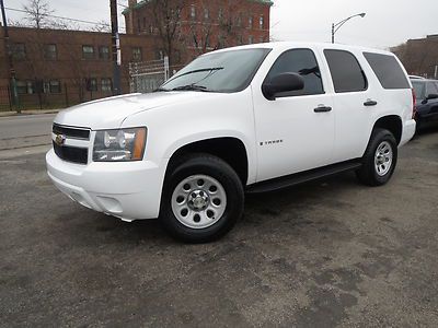 White ls,4x4,dua,89k miles,warranty,rear air,boards,6 pass,ex-govt,nice