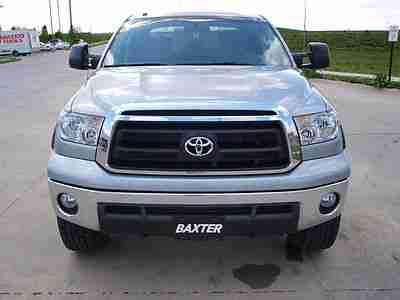 2010 TOYOTA TUNDRA 4X4 / CREWMAX / 5.7 / SR5 / CUSTOM WHEELS / TIRES / WARRANTY, US $28,595.00, image 3