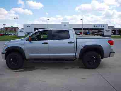 2010 TOYOTA TUNDRA 4X4 / CREWMAX / 5.7 / SR5 / CUSTOM WHEELS / TIRES / WARRANTY, US $28,595.00, image 5