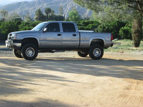 2003 chevy 2500hd 4x4 diesel crew cab