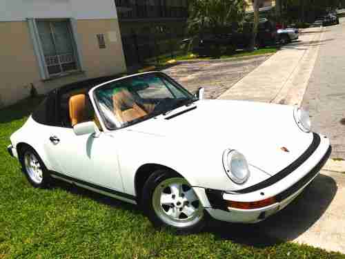 1987 Porsche 911 Carrera Targa Convertible 2-Door 3.2L 5spd, image 4