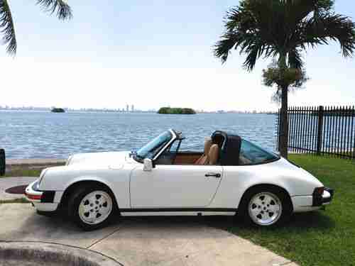 1987 Porsche 911 Carrera Targa Convertible 2-Door 3.2L 5spd, image 5