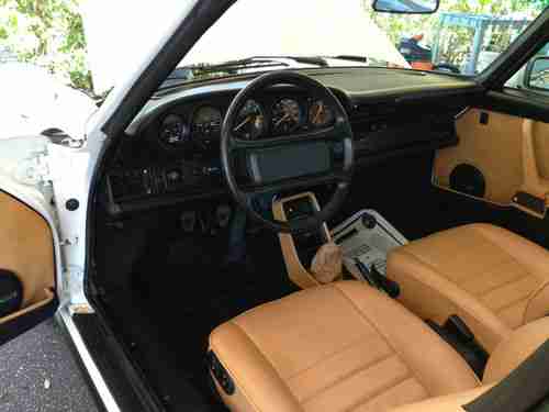 1987 Porsche 911 Carrera Targa Convertible 2-Door 3.2L 5spd, image 15