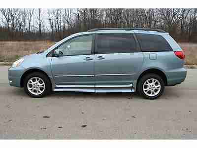 2004 Toyota Sienna Handicap Accessible Wheelchair Van Side Entry Powered Ramp, US $19,995.00, image 3
