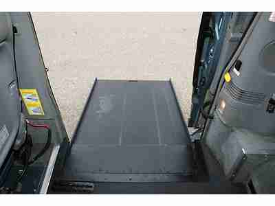 2004 Toyota Sienna Handicap Accessible Wheelchair Van Side Entry Powered Ramp, US $19,995.00, image 17