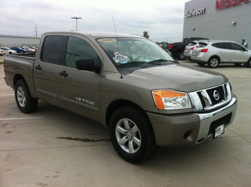 2008 nissan titan se v8 tow cc 4d truck low miles