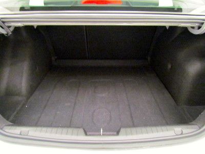 40 MPG cloth seats automatic Low miles, image 19