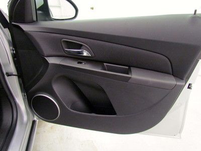 40 MPG cloth seats automatic Low miles, image 22