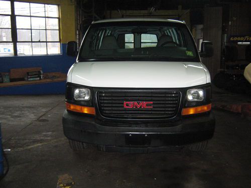 2004 gmc savana  3500  cargo van   ########### no reserve#########