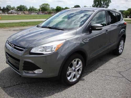 2013 ford escape sel 4wd; 2.0l ecoboost; sync; low miles &amp; low reserve!!