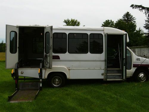 2000 ford e450 handicap wheelchair van 12 passenger 2 wheelchairs