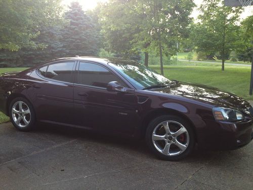 2006 pontiac grand prix gxp sedan 4-door 5.3l