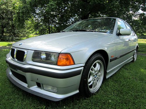 1998 bmw 328i sedan with 5 speed and no reserve
