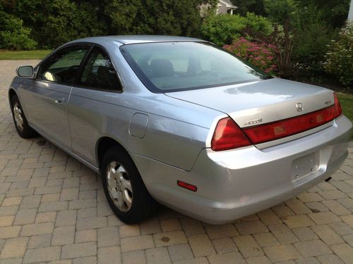 NO RESERVE NON SMOKER GAS SAVER GOOD TIRES HONDA ACCORD COUPE, image 3