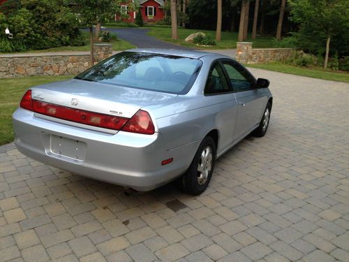 NO RESERVE NON SMOKER GAS SAVER GOOD TIRES HONDA ACCORD COUPE, image 5