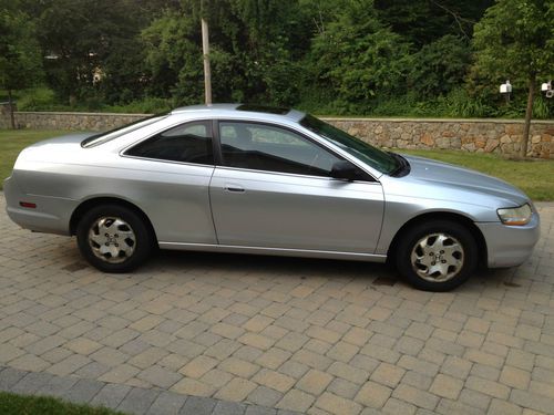NO RESERVE NON SMOKER GAS SAVER GOOD TIRES HONDA ACCORD COUPE, image 7