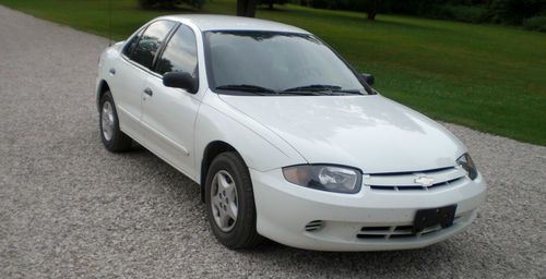 2004 chevrolet cavalier base sedan 4-door 2.2l