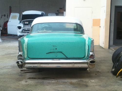 1957 Chevrolet Bel Air Base 4-Door hardtop, image 4