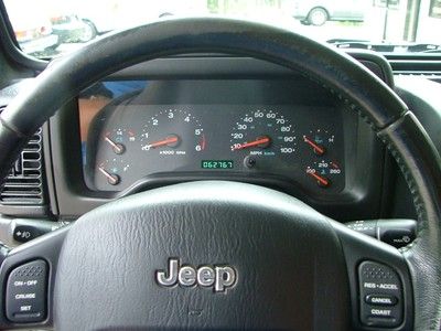 62K, 5SPD, No Reserve, Soft and Hard Top, image 15