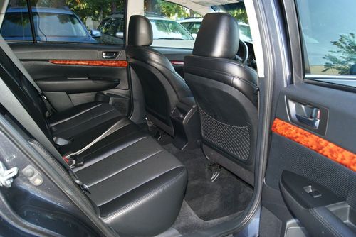 2011 Subaru Outback 3.6R Limited. Navigation. Back Up Camera. Leather. 31k. NICE, US $21,900.00, image 23