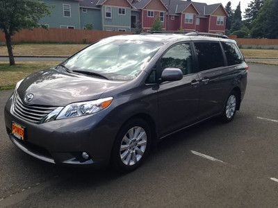 XLE AWD NAV 3.5L CD 1st row LCD monitors: 1 3rd row split-bench seats Compass, US $31,000.00, image 6