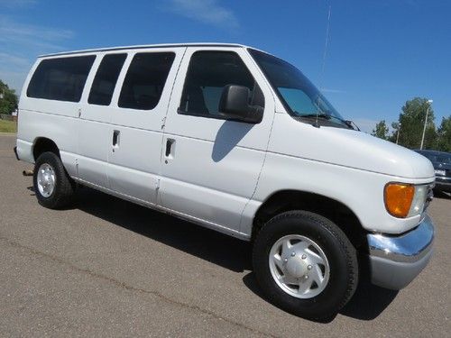 2005 ford e-350 12 passenger van 5.4 v8 xlt new front end runs great carfax cert