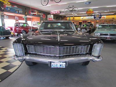 1965 Buick Riviera Black on Black Leather Beautiful!, image 2