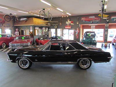 1965 Buick Riviera Black on Black Leather Beautiful!, image 8
