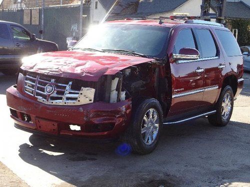 2007 cadillac escalade awd damadge repairable reabuilder fixer will not last!!!