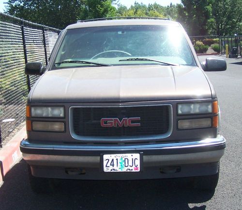 1997 GMC YUKON 4DR 4WD RUNS GREAT! RANCH OR FARM VEHICLE DEPENDABLE 480K NR, US $2,500.00, image 3