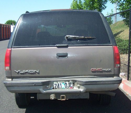 1997 GMC YUKON 4DR 4WD RUNS GREAT! RANCH OR FARM VEHICLE DEPENDABLE 480K NR, US $2,500.00, image 4