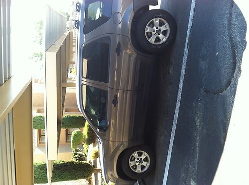 2005 Ford Escape XLT Sport Utility 4-Door 3.0L, image 3