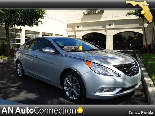 Hyundai sonata 2.0t with leather &amp; gps navigation