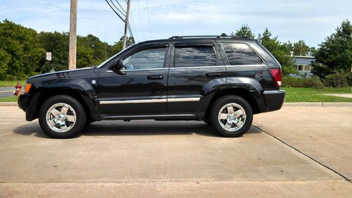 2005 jeep grand cherokee limited with hemi, nav,dvd,sunroof &amp; more!