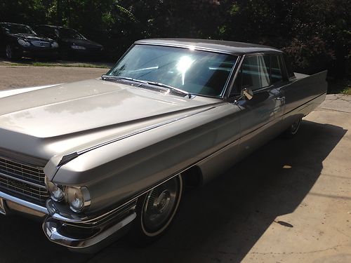 1963 CADILLAC DEVILLE 2 DOOR - POWER EVERYTHING / AC, image 3