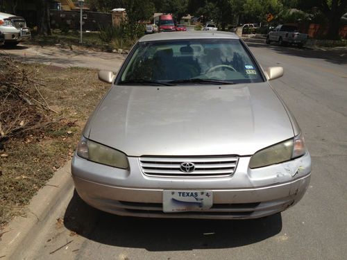 1998 Toyota Camry Cassette CD Player Cold AC, image 3