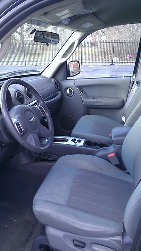 2005 Jeep Liberty Limited Sport Utility 4-Door 3.7L, US $8,000.00, image 2