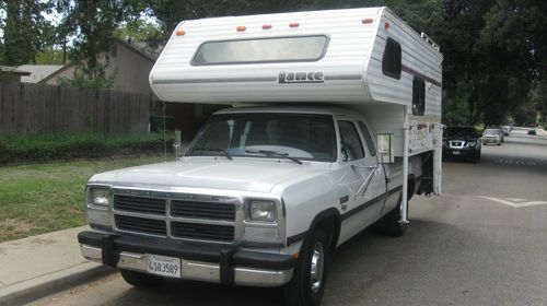 1993 dodge cummings diesel club-cab low miles 66k w/lanceoverhead  no reserve